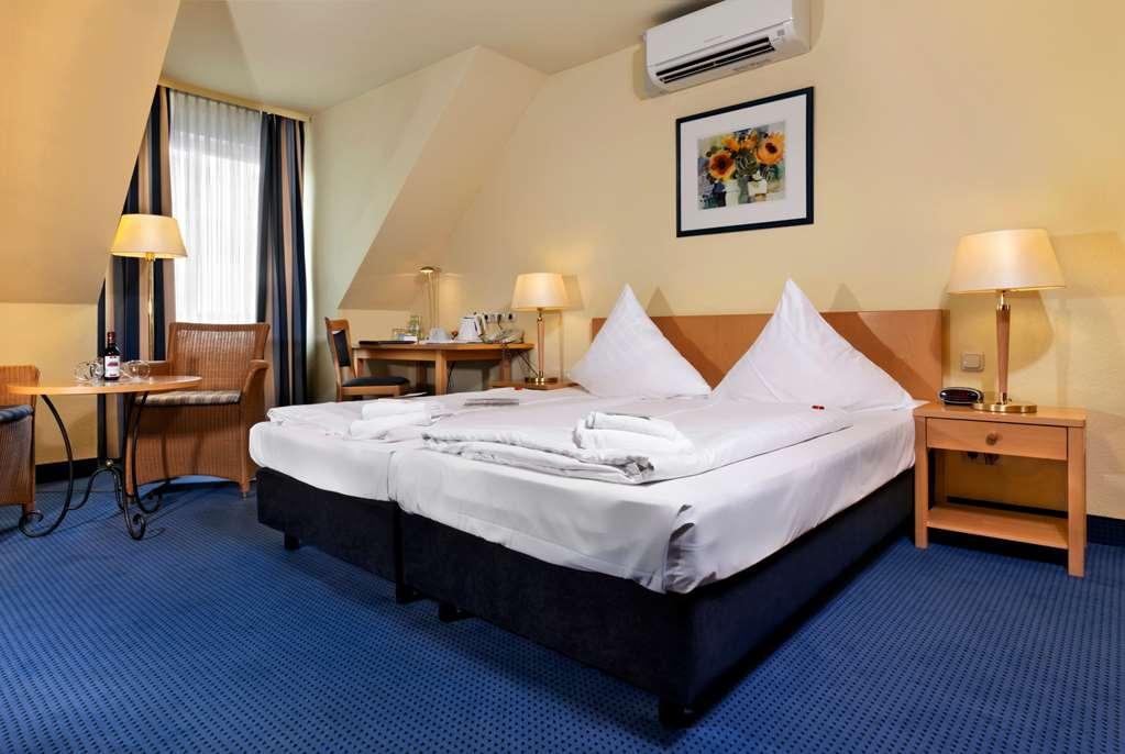 Hotel Tryp By Wyndham Luebeck Aquamarin Camera foto