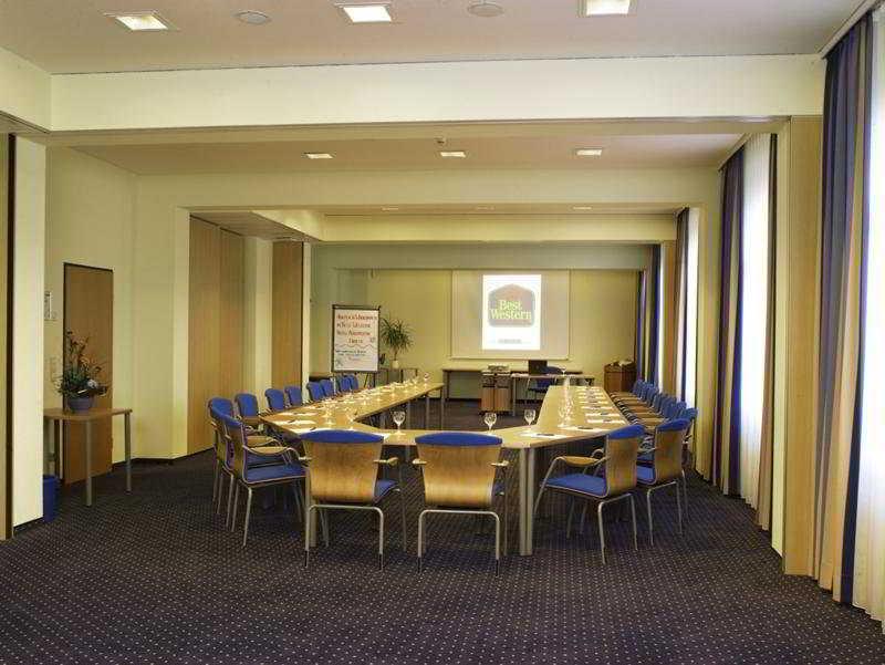 Hotel Tryp By Wyndham Luebeck Aquamarin Esterno foto