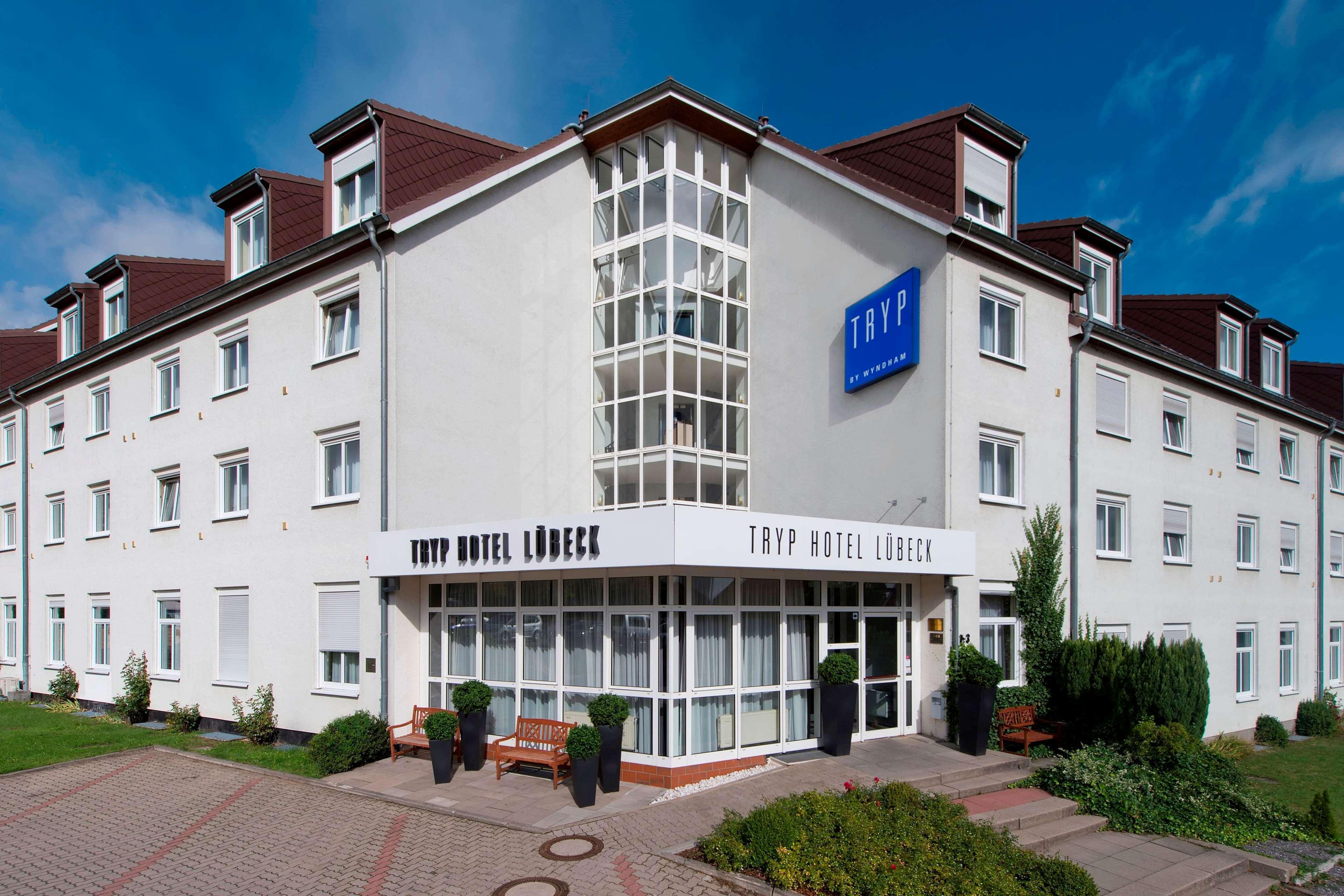 Hotel Tryp By Wyndham Luebeck Aquamarin Esterno foto